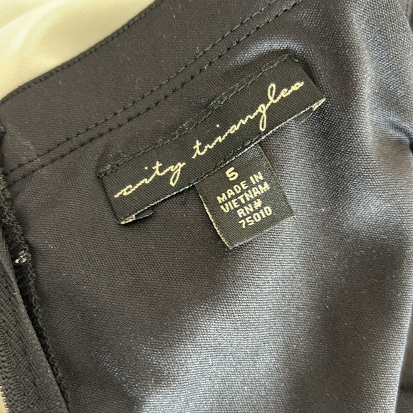 City Triangles Homecoming Prom Dress | Blk/Wht | Size 5 - Picture 12 of 14